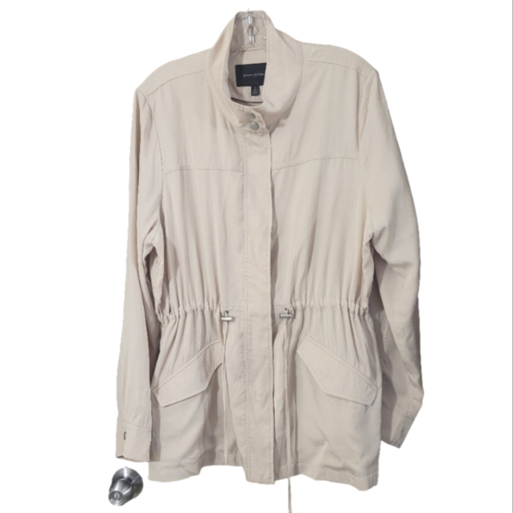 Banana Republic Factory cream lightweight snap front gathered waist  Large *